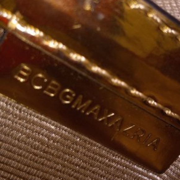 BCBGMAXAZRIA Gold "Suri" Envelope Clutch - Picture 16 of 16